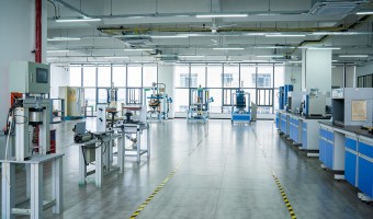 测试设备-千亿官方网页版-测试室